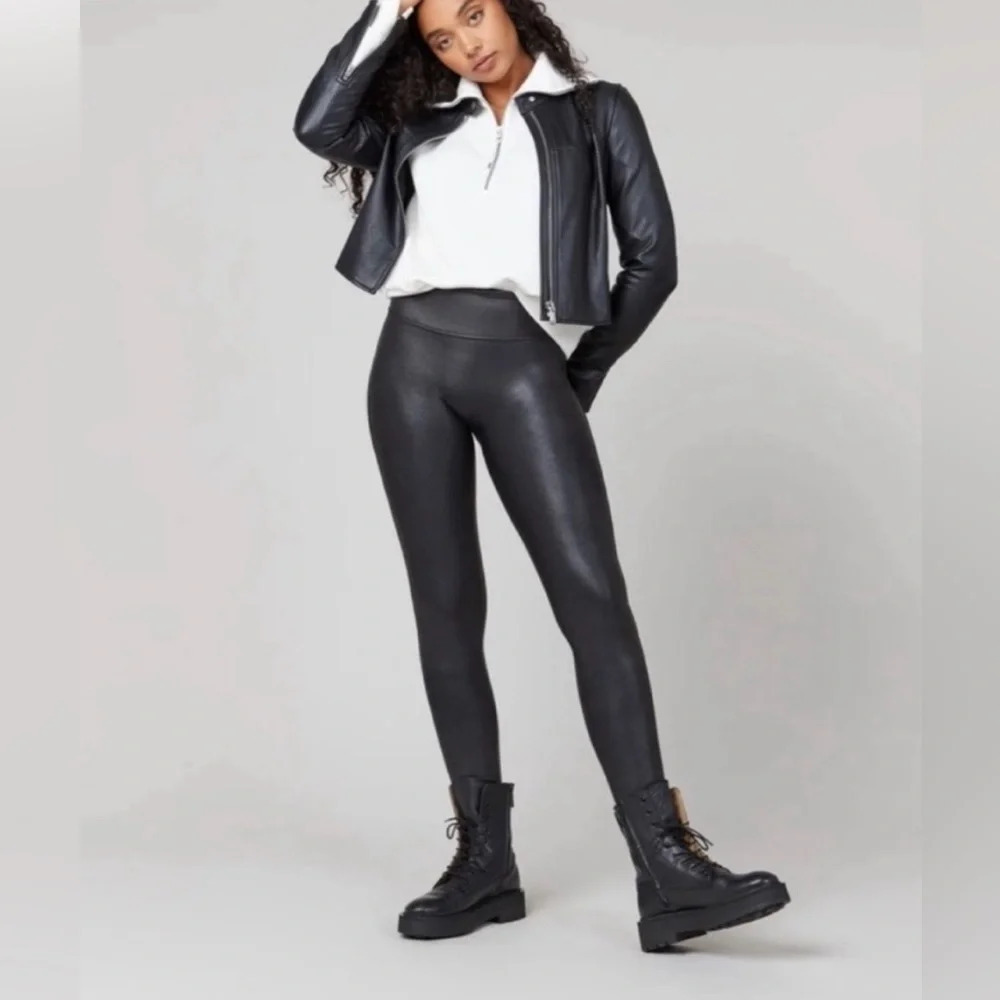 ! Spanx Faux Leather Leggings Black High Rise sz m
